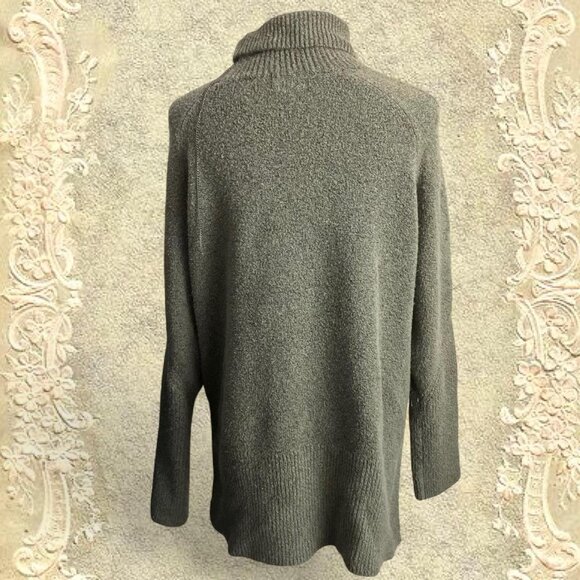 Olive Green Wool Vintage Fall Knit Turtleneck Sweater - Picture 4 of 6